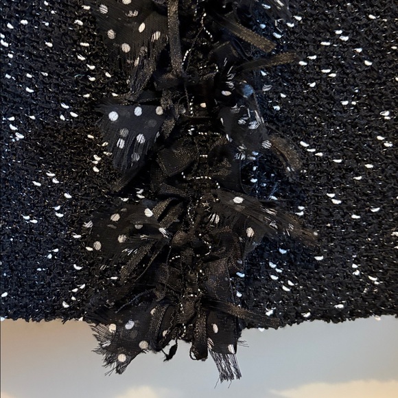 ST. JOHN KNIT JACKET AND SKIRT SUIT - Picture 4 of 13